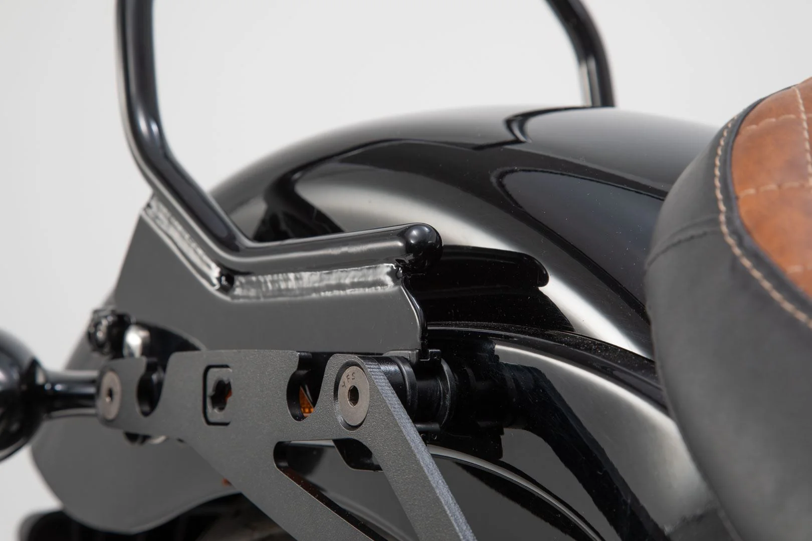 Adapter kit for SLH Side Carrier For Combination with HoldFast Docking Hardware Kit - Image 2