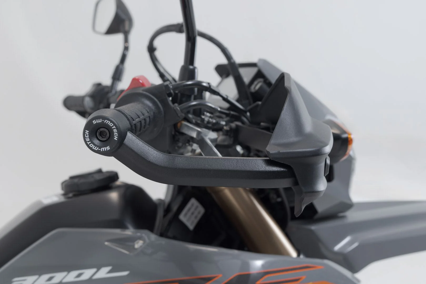 Adventure handguard kit Black. Honda CRF300L Triumph Scrambler 400X. - Image 5