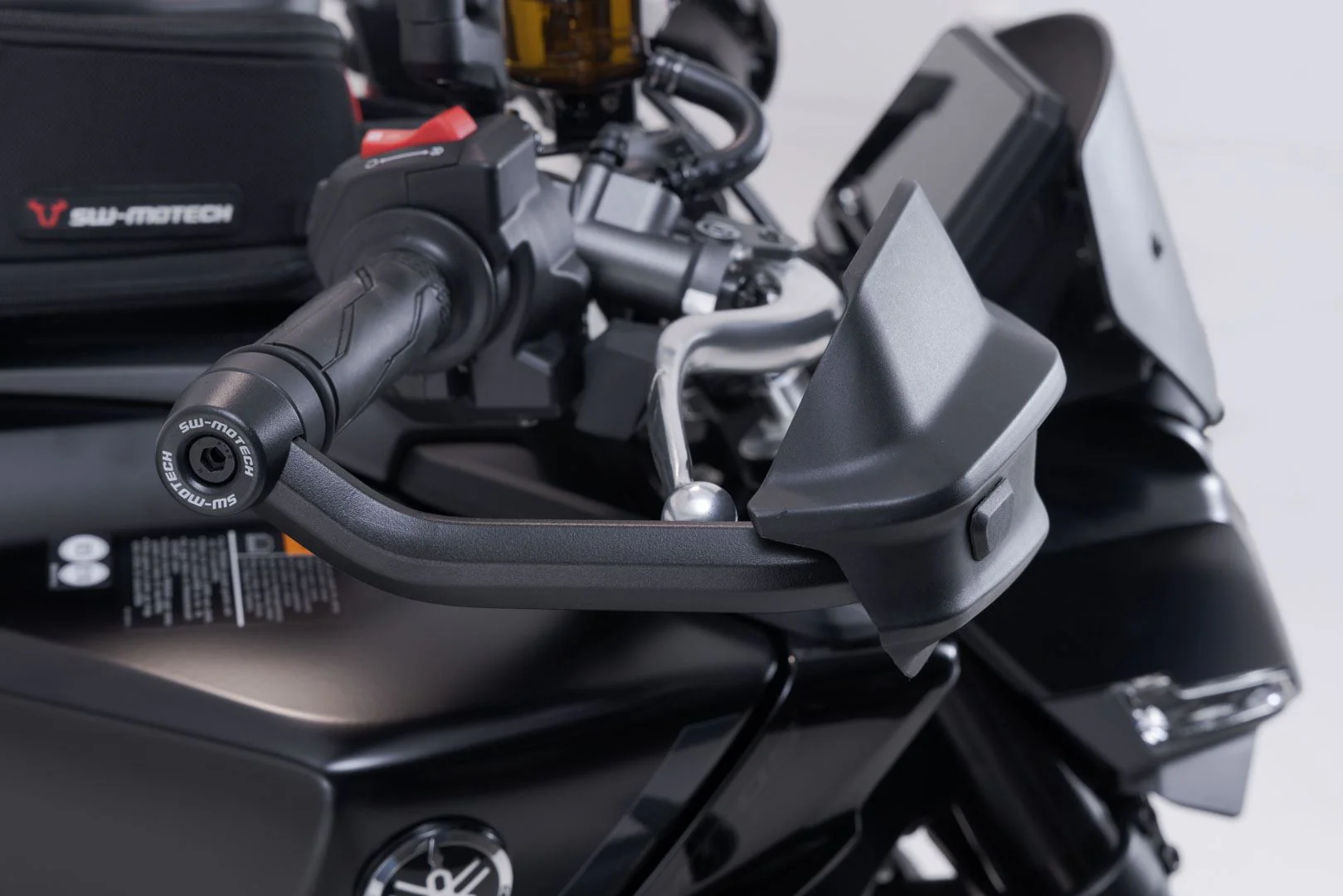 Adventure handguard kit Black. Yamaha MT-09 (23-). - Image 5