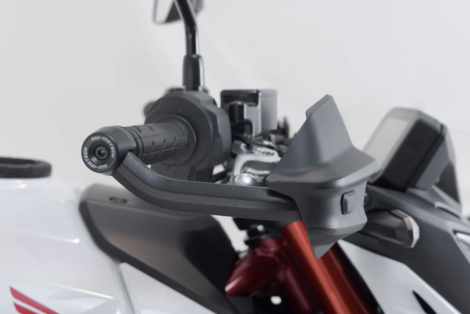 Adventure handguard kit Honda CB750 Hornet (22-) Black - Image 5