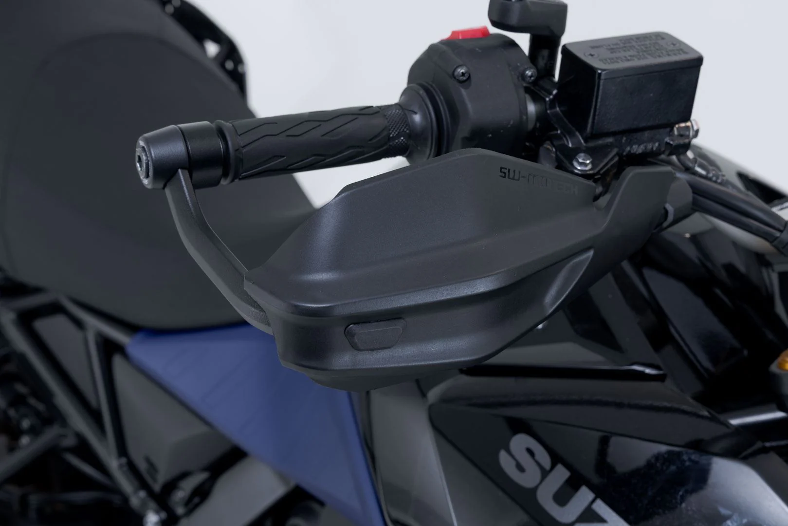 Adventure handguard kit Black. Suzuki V-Strom 800 / 800DE (22-). - Image 4