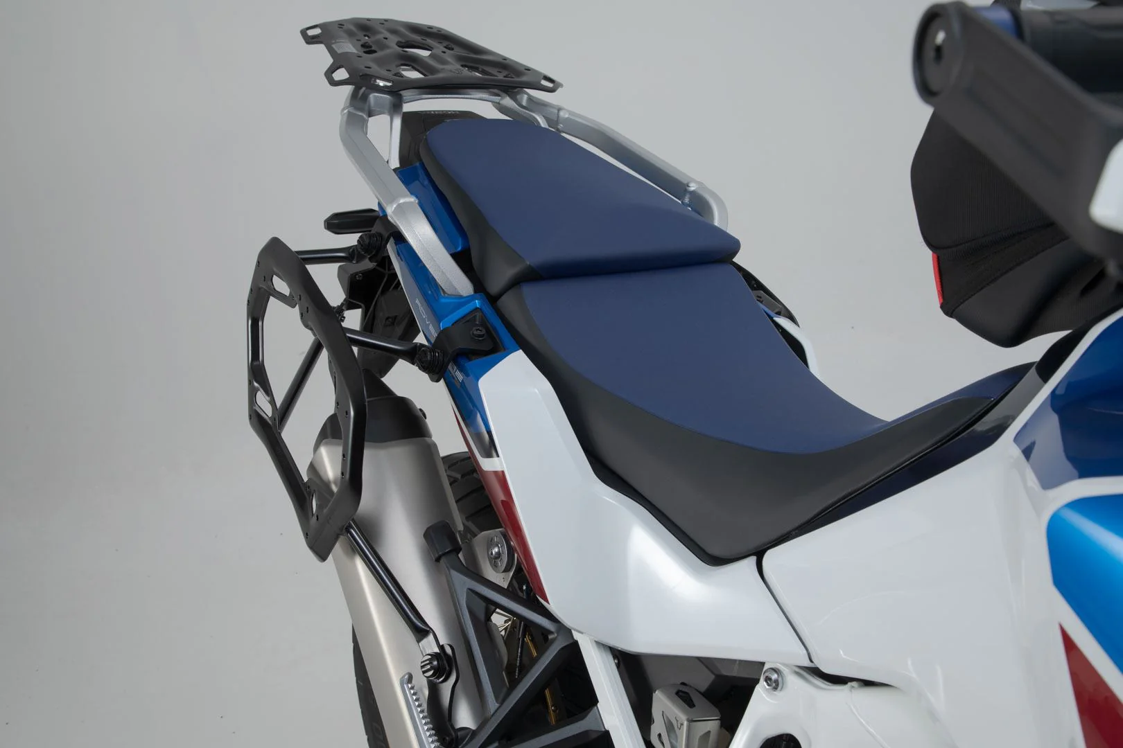 Adventure set DUSC Black. CRF1100L/Adv Sp (19-). Orig GPB. - Image 4