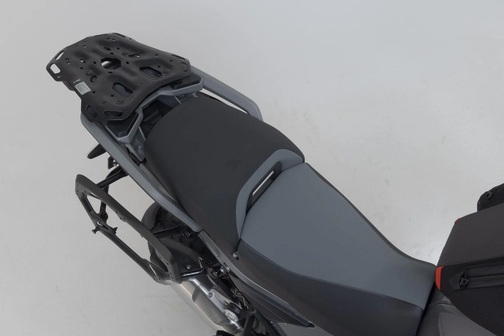Adventure set DUSC Black. R 1300 GS Adv (24-). BMW top case holder. - Image 4