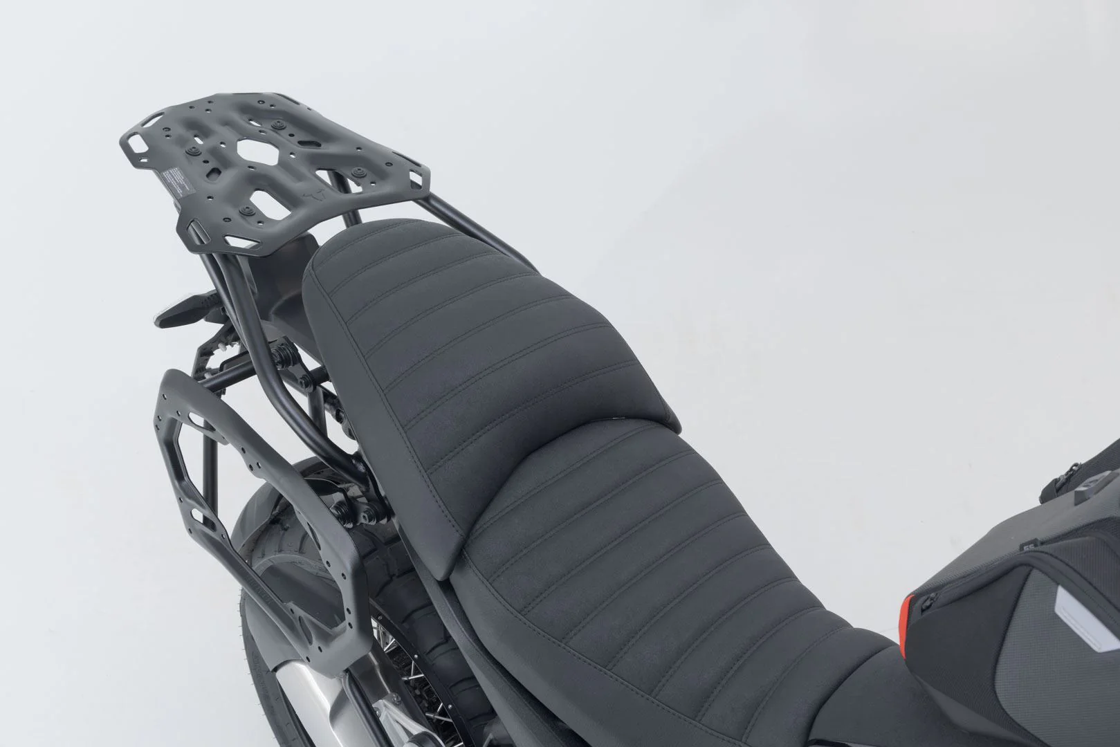 Adventure set luggage Black. BMW R 1300 GS (23-). BMW top case holder. - Image 4