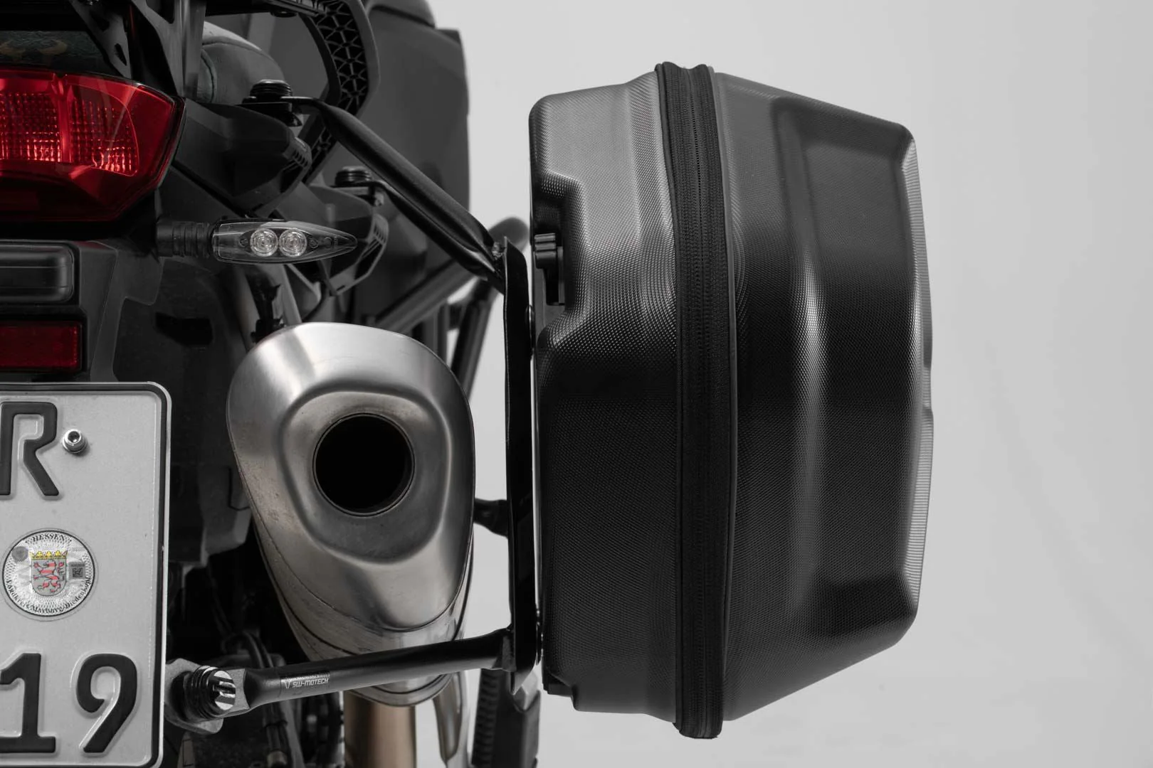 AERO ABS side case system 2x25 litre Yamaha XJR 1200 (95-99)/ XJR 1300 (98-14) - Image 4