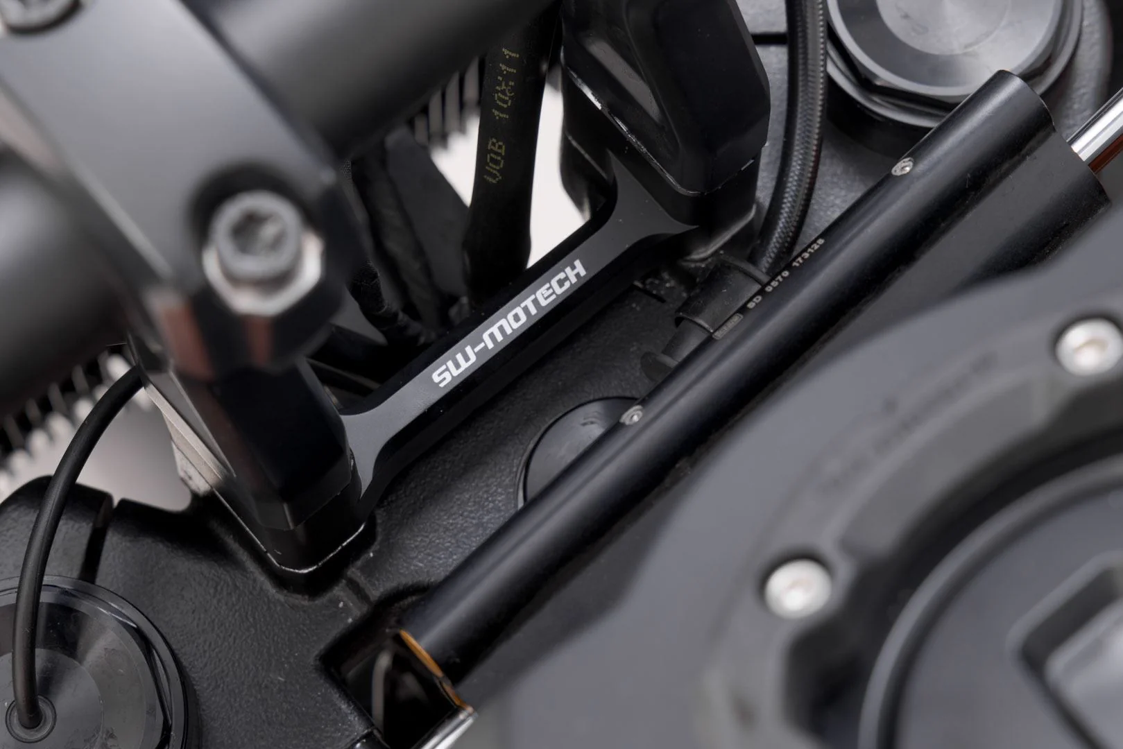 Bar Riser H=50 mm Harley Davidson Pan America 1250 (21-) Black