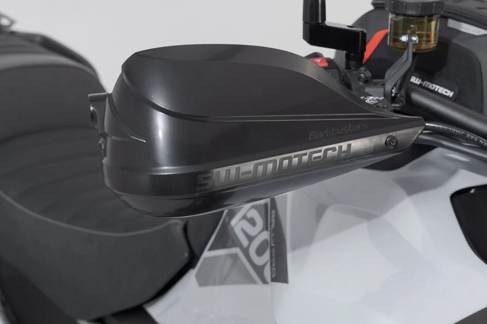 BBSTORM handguard kit Triumph Tiger 1200GT/GT Pro/Rally Pro Black - Image 4