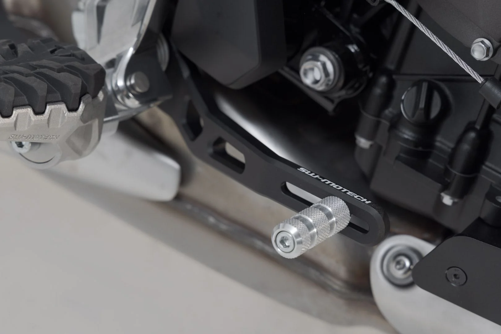 Brake pedal Triumph Tiger 660 (21) - Image 3