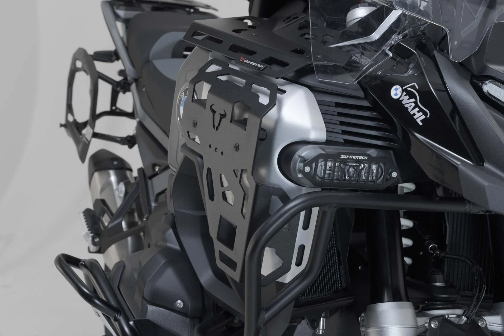 Carrier plate for radiator guard Black. BMW R 1300 GS Adventure (24-). - Image 4