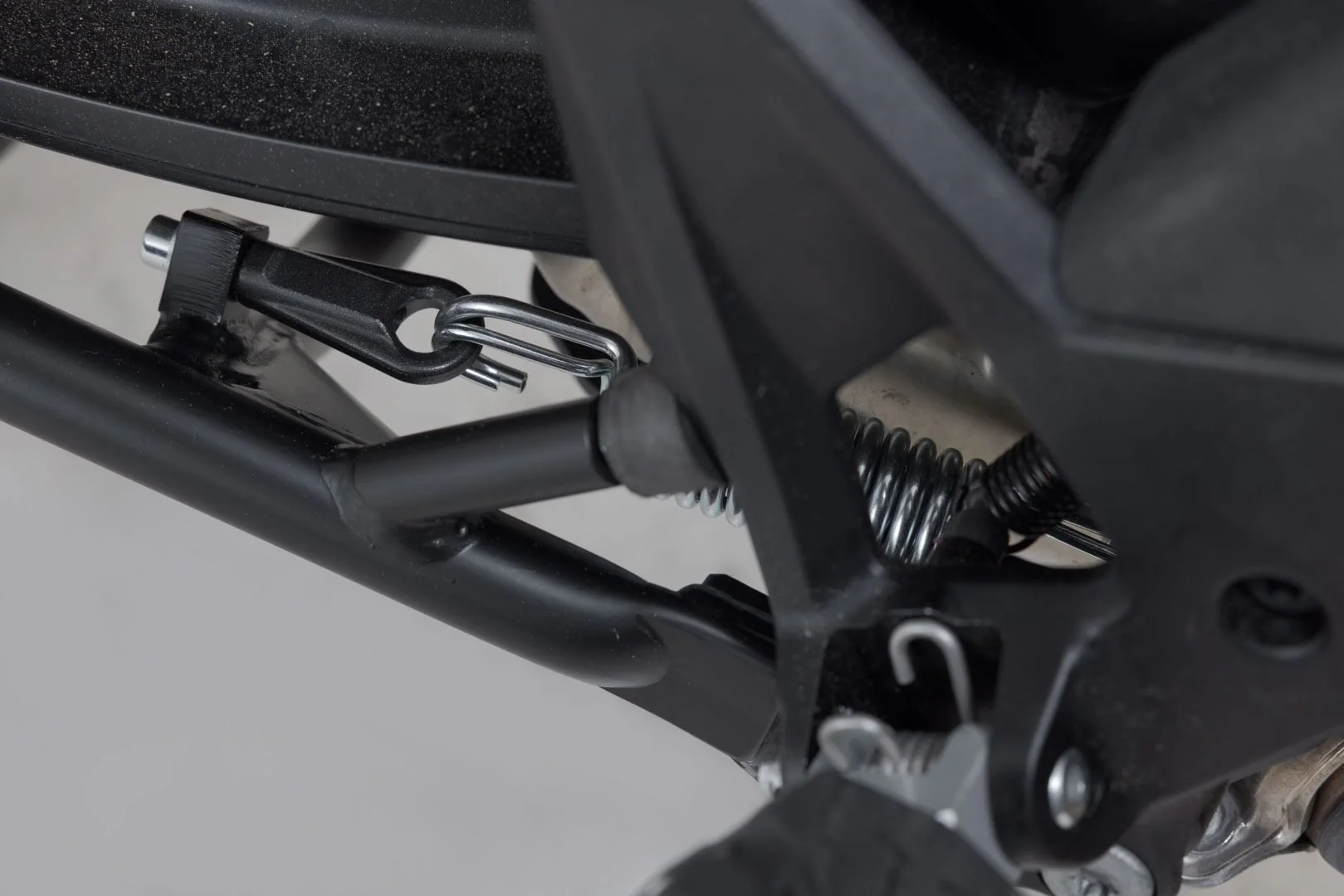 Centerstand Husqvarna Norden 901 (21-) Black - Image 5