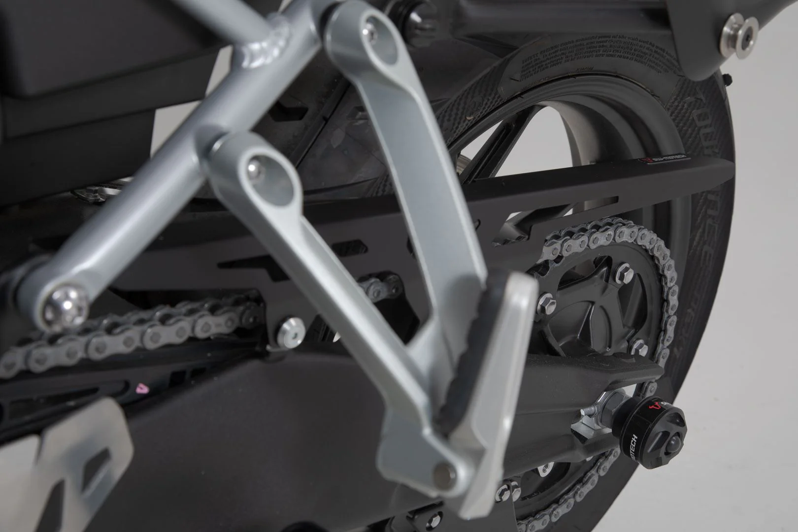 Chain guard Triumph Tiger 900/ GT/ Rally/ Pro (19-23) Black - Image 3