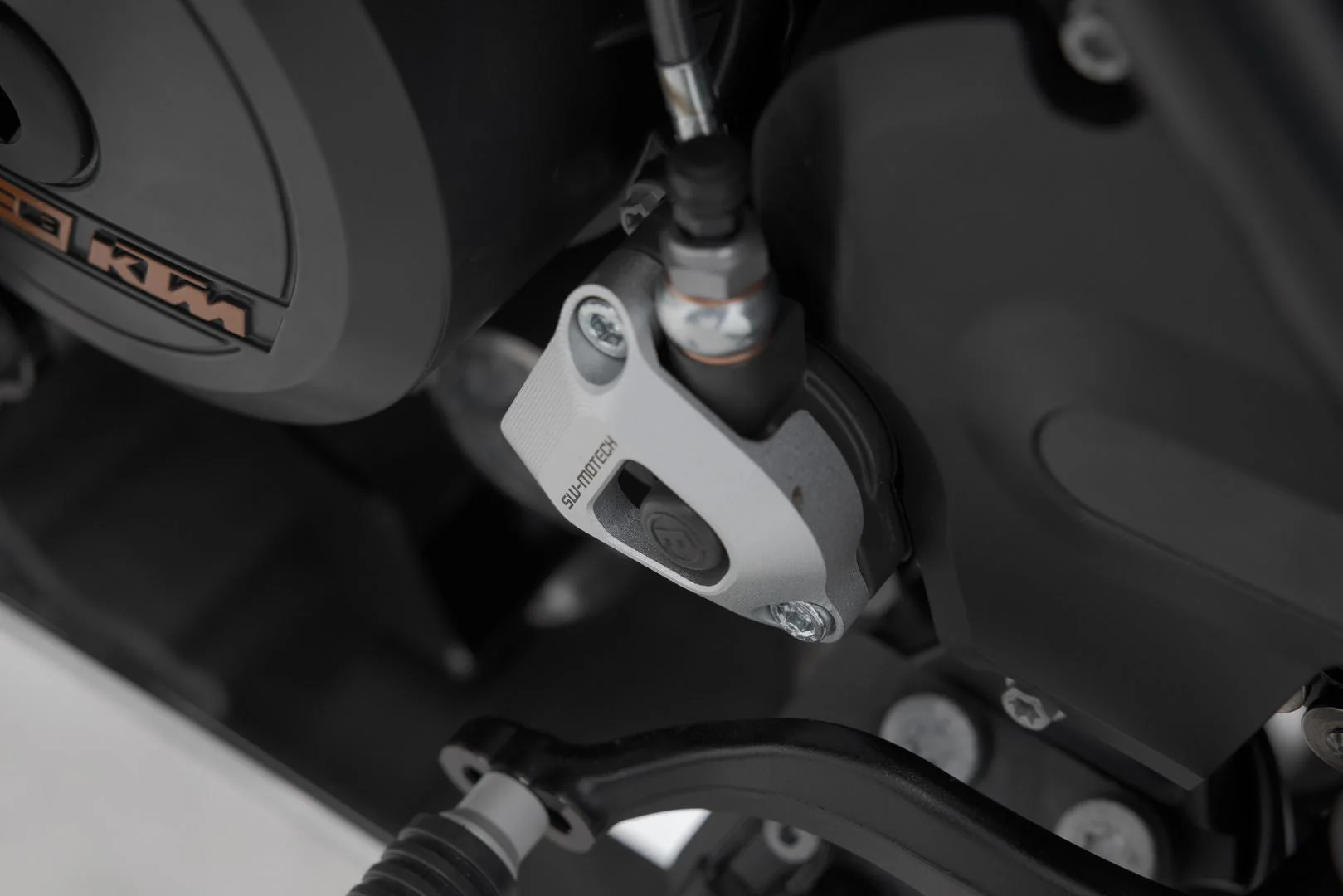 Clutch slave cylinder protection Silver. KTM models. - Image 4