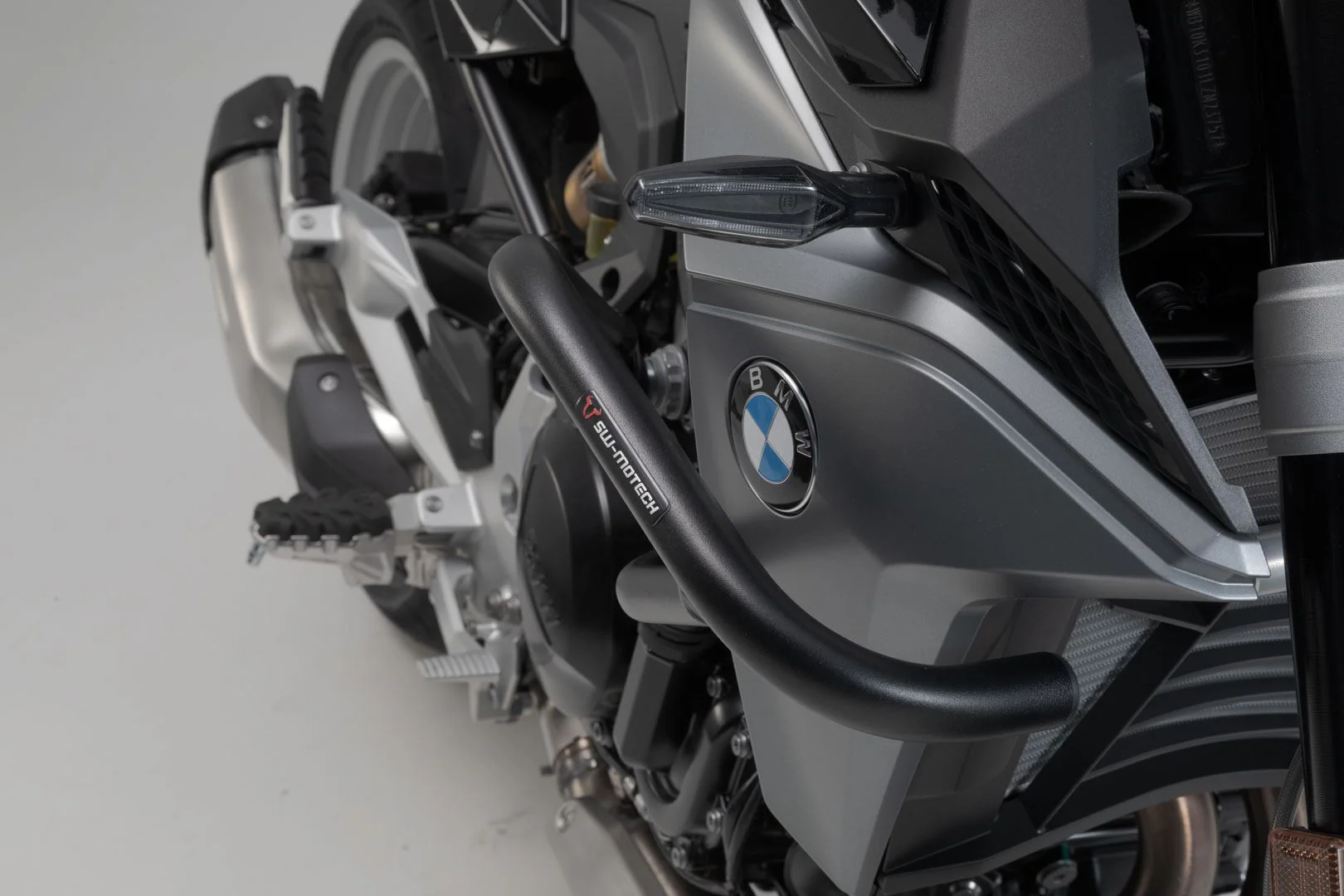 Crash bar BMW F 900 R (19-) Black - Image 4