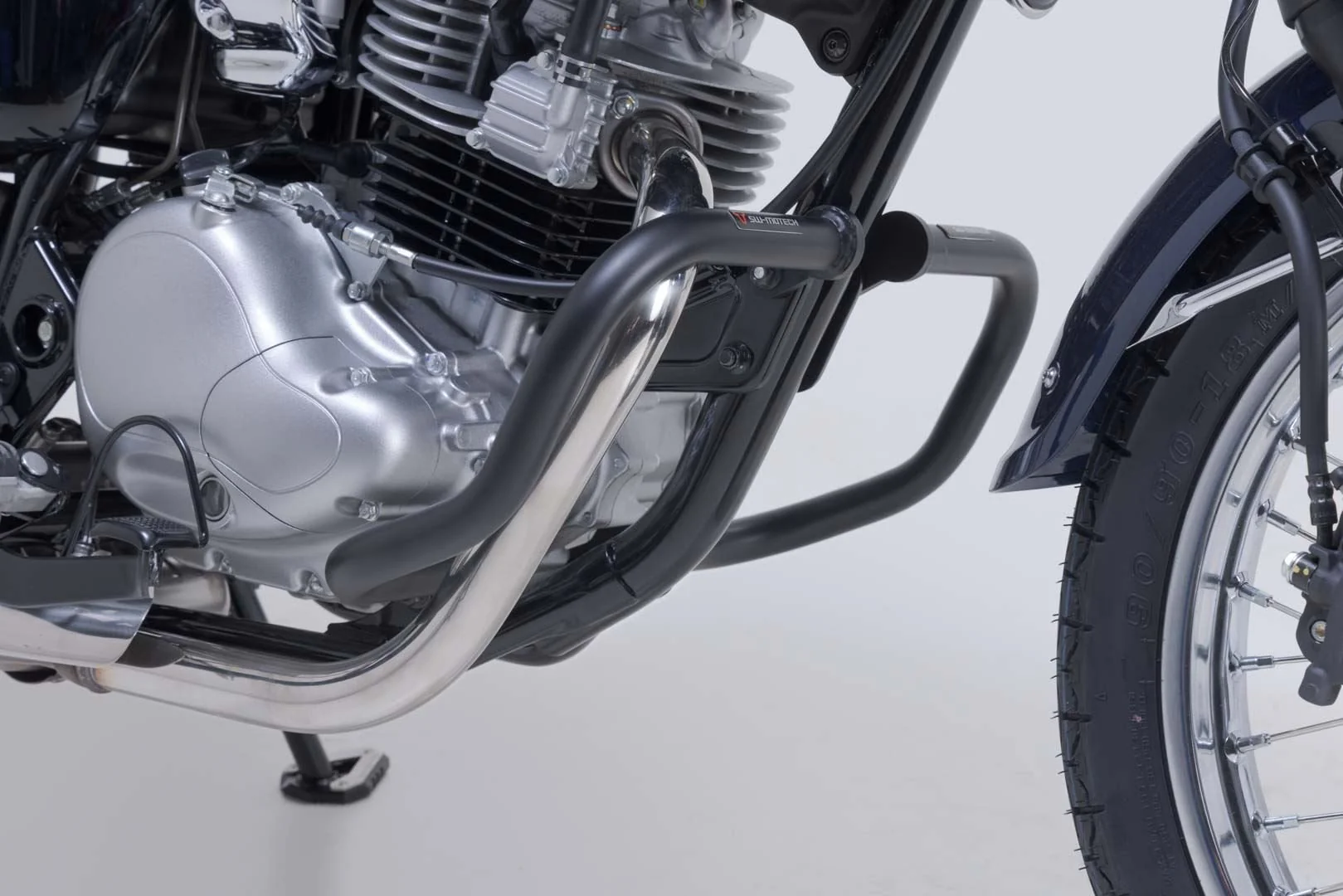 Crash bar Black. Kawasaki W230 (24-).