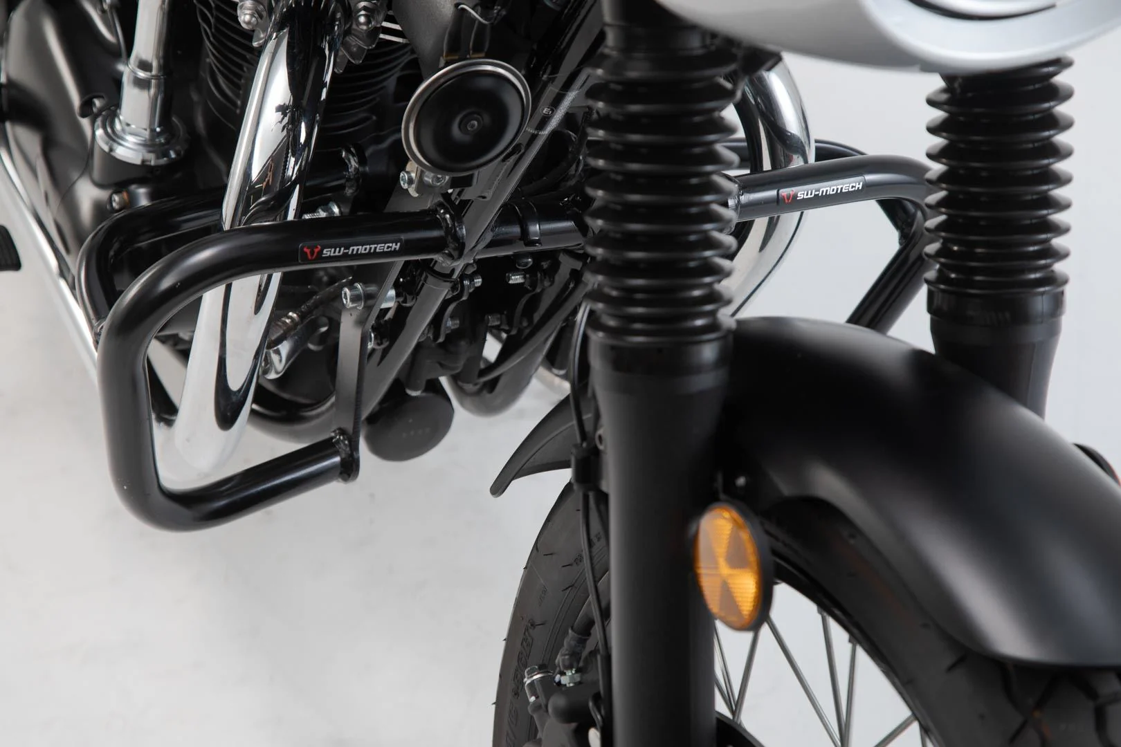 Crash bar Kawasaki W800 Street/ Cafe (18-) Black - Image 4