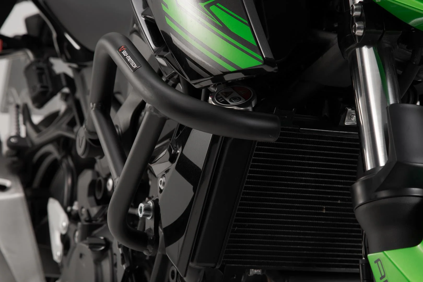 Crash bar Black. Kawasaki Z400 (18-) Z500 (23-). - Image 3
