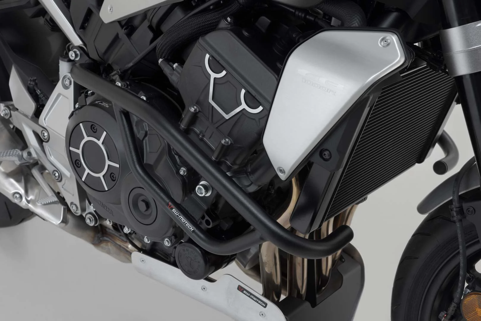 Crash bar Black. Honda CB1000R (18-). - Image 5