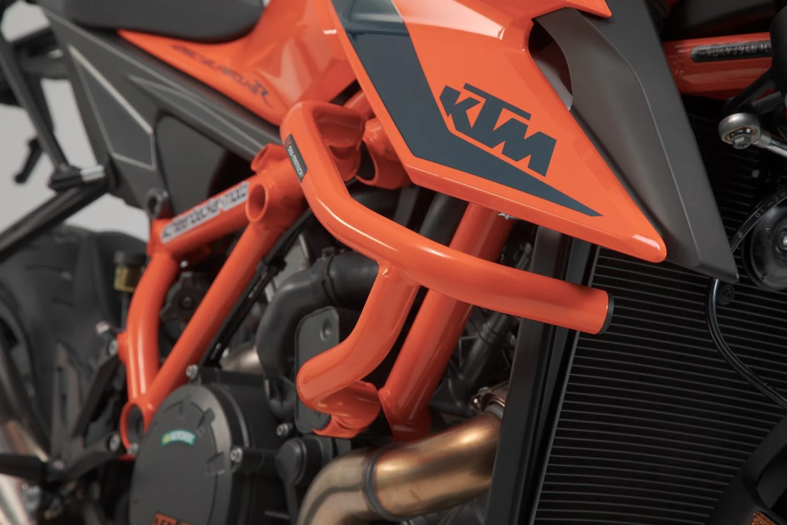 Crash bar KTM 1290 Super Duke R (19-) Orange - Image 2
