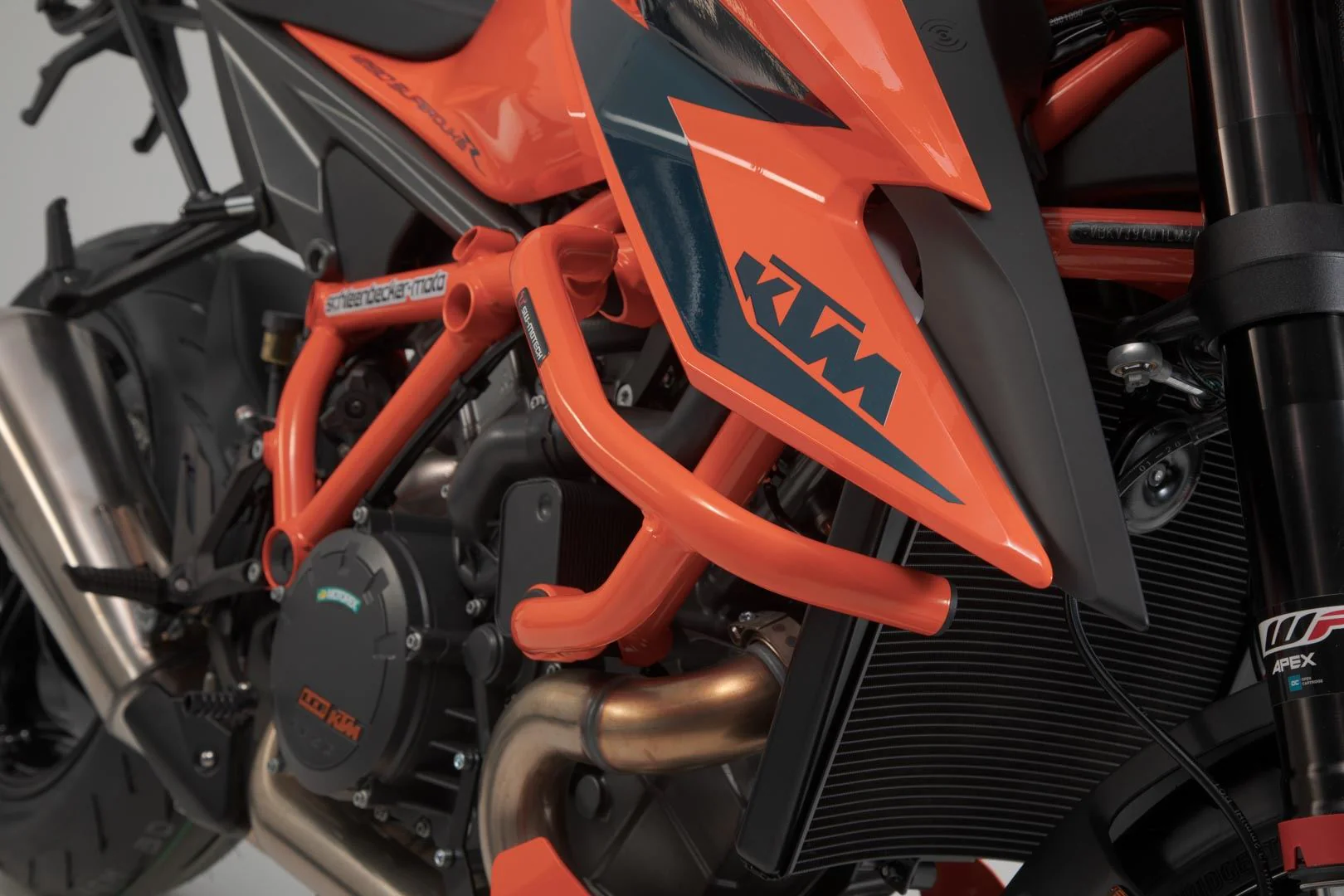 Crash bar KTM 1290 Super Duke R (19-) Orange - Image 4