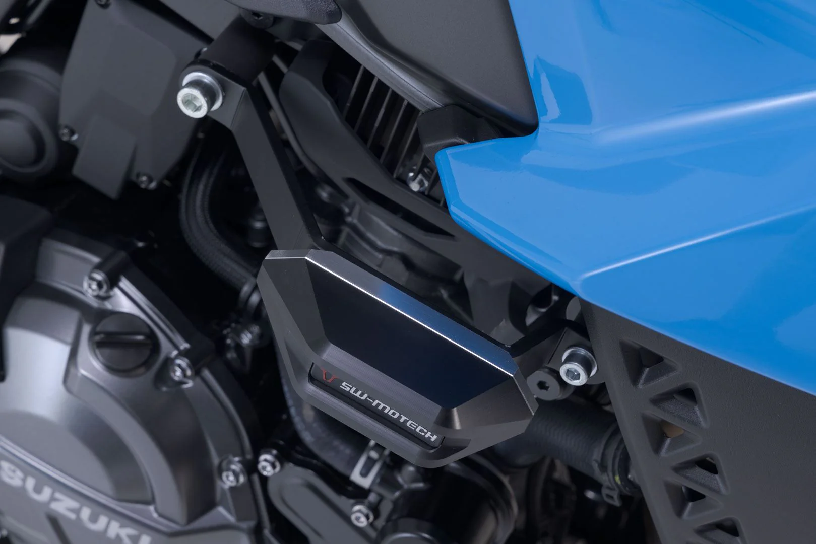 Crash pad holder Suzuki GSX-8S (22-) Black - Image 3
