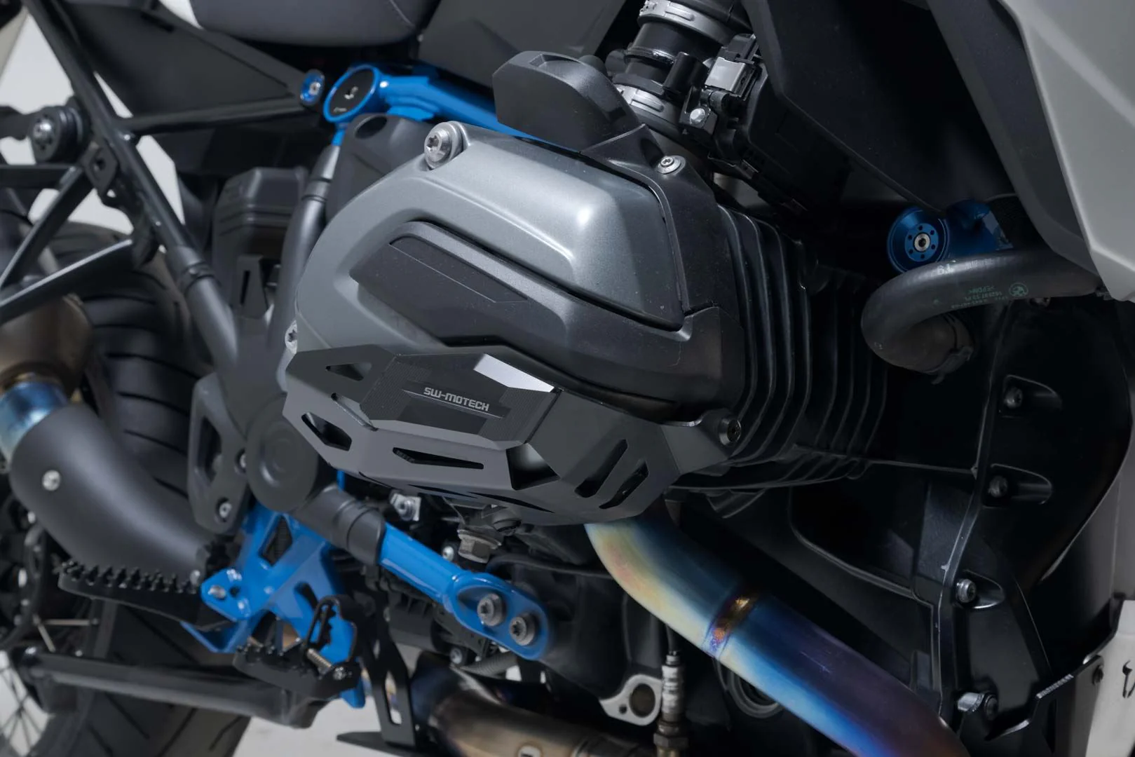 Cylinder guard BMW R 1200-models (12-18) Black