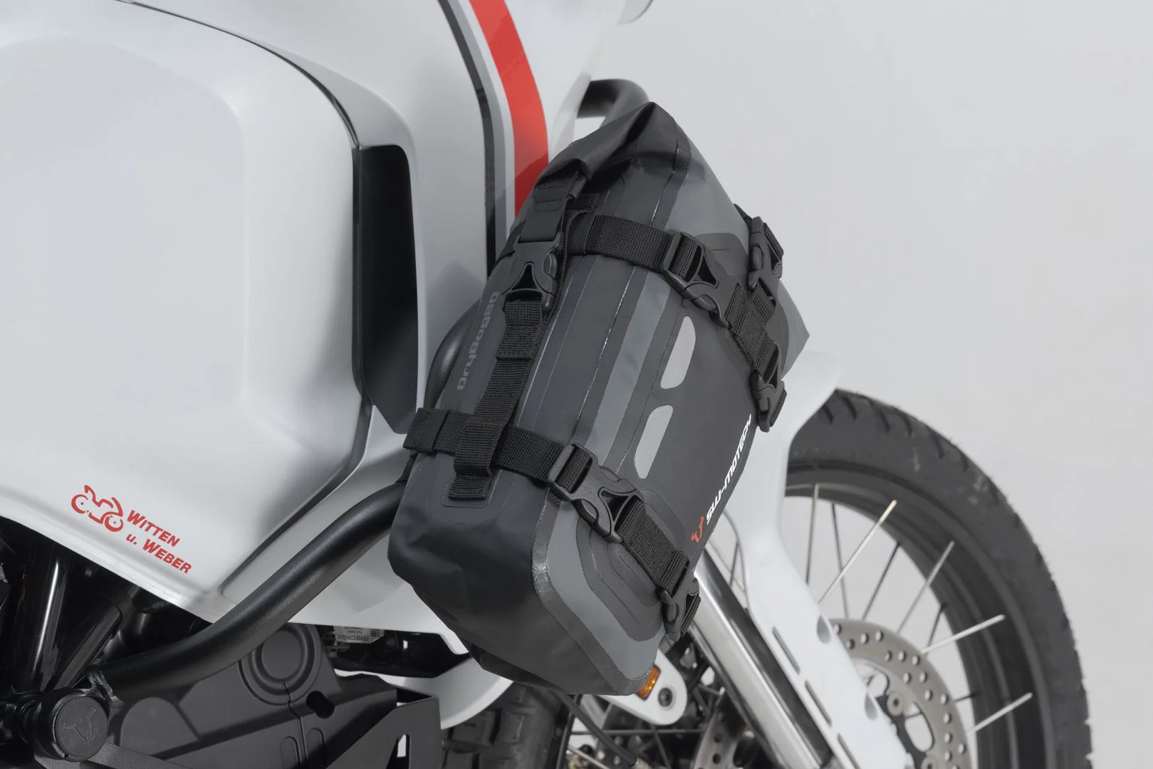 Drybag 80 tail bag Waterproof Grey/black 8 litre - Image 3