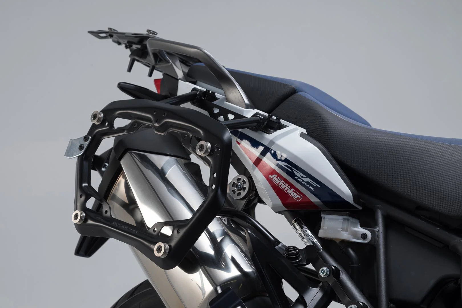 DUSC hard case system Black. 41/33L. CRF1000L Africa Twin (15-17). - Image 2