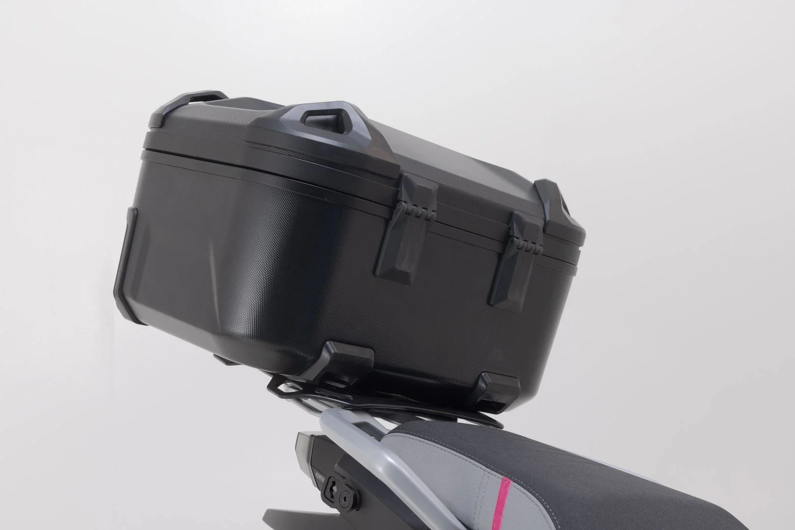 DUSC L top case system Black. 41 l. CFMoto 450MT (23-). - Image 4