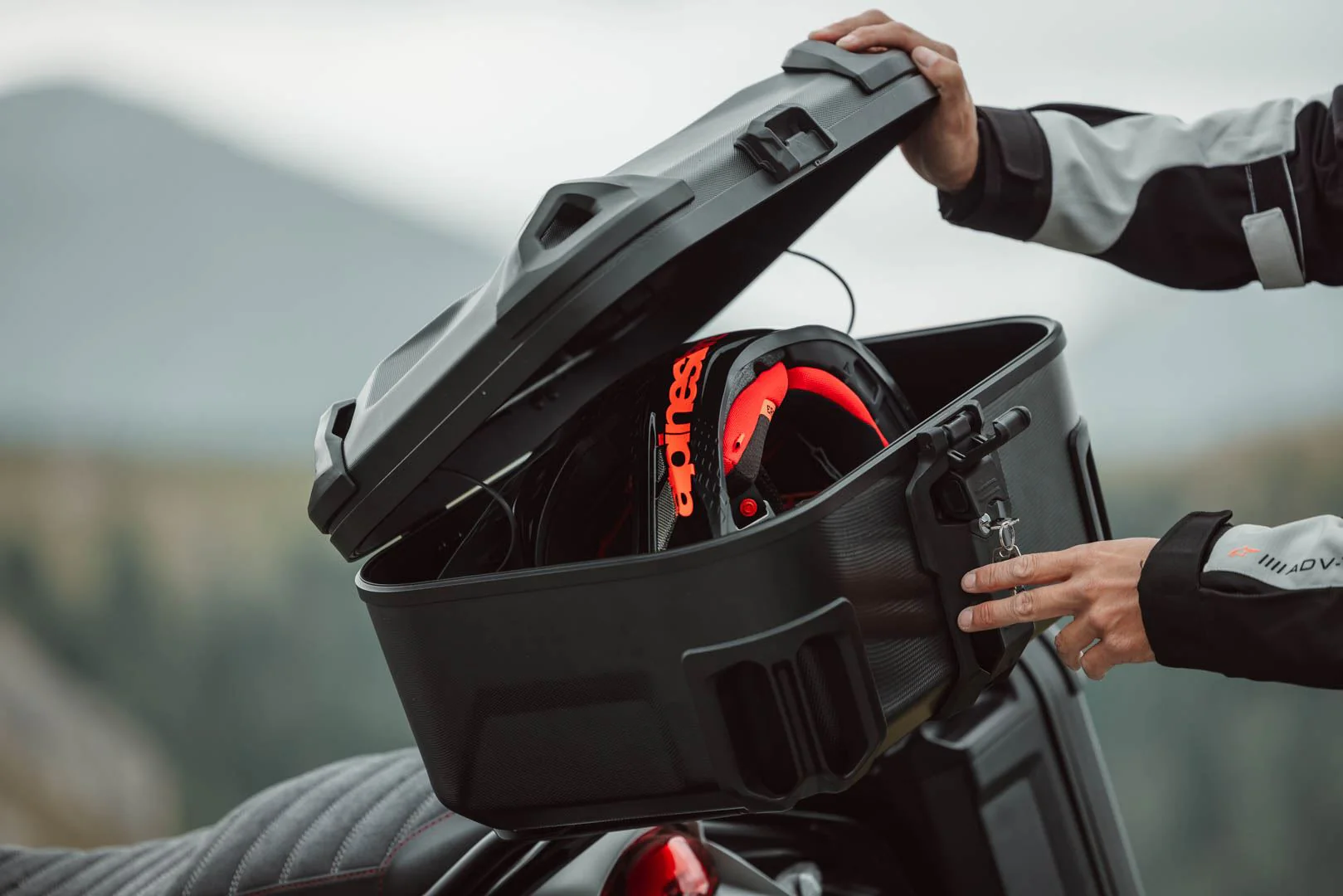 DUSC M Black. 33 l. ABS. - Image 5