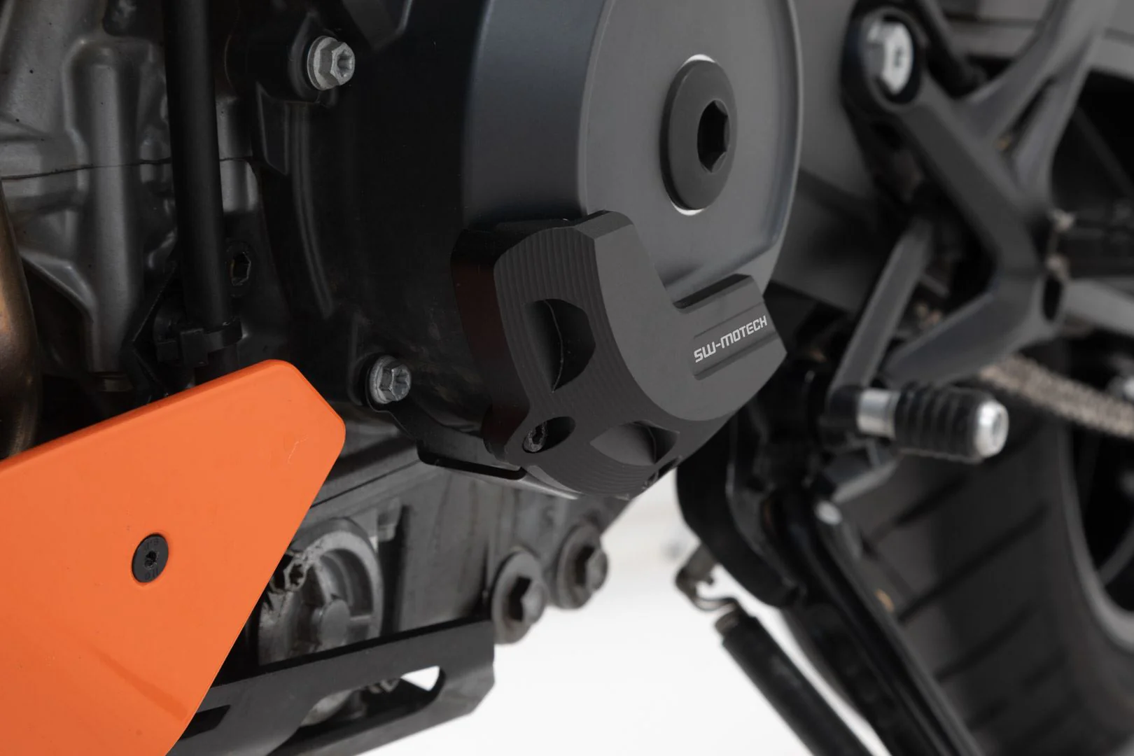 Engine case protector KTM 790 Duke (18-) / 890 Duke R (19-) - Image 2