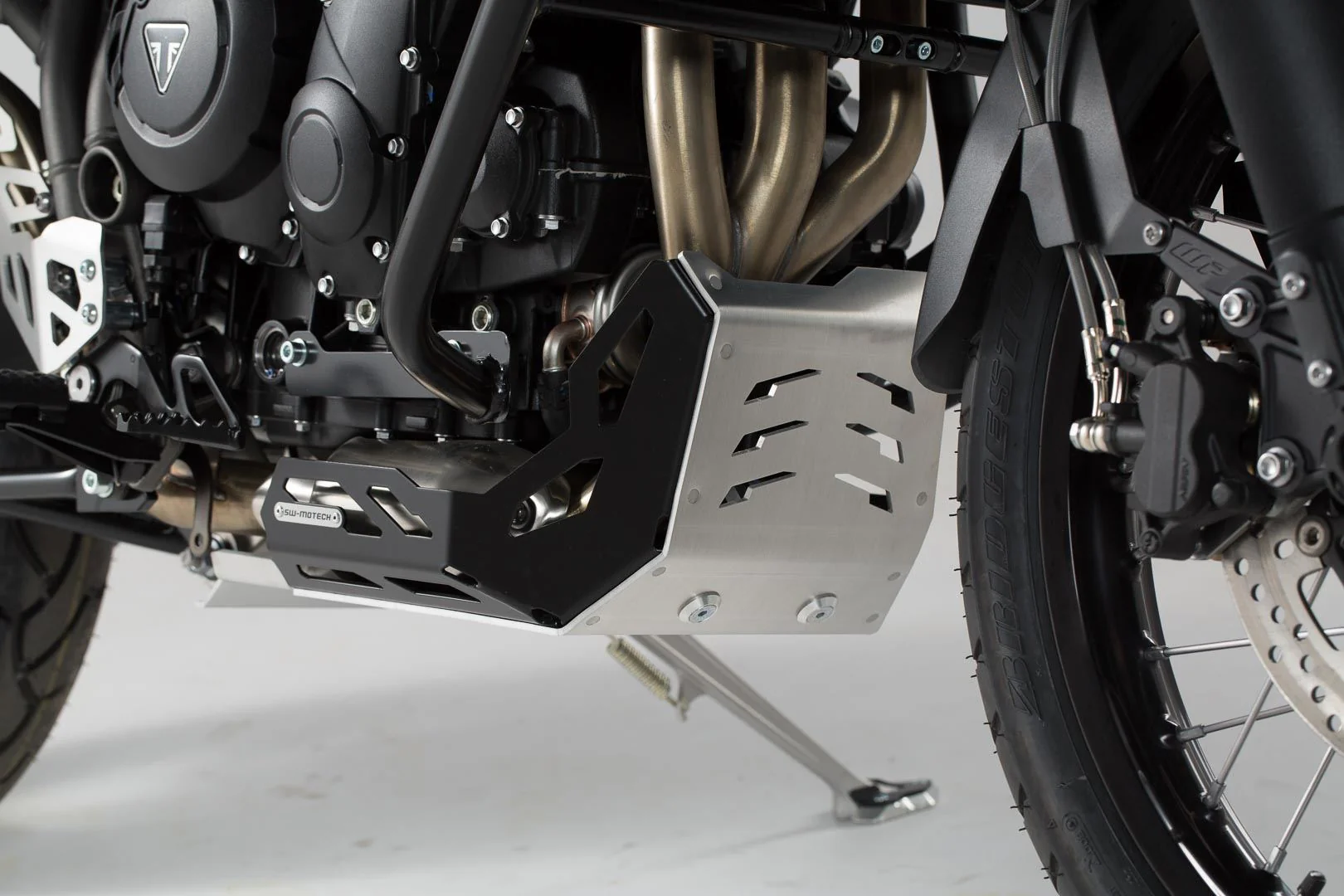 Engine guard Triumph Tiger 800 models (10-) Black/Silver - Image 3