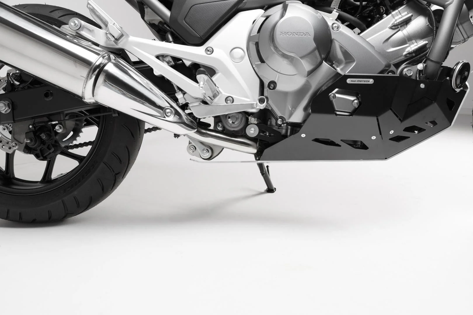 Engine Guard Honda NC700 / NC750 with DCT Black/Silver - Image 3