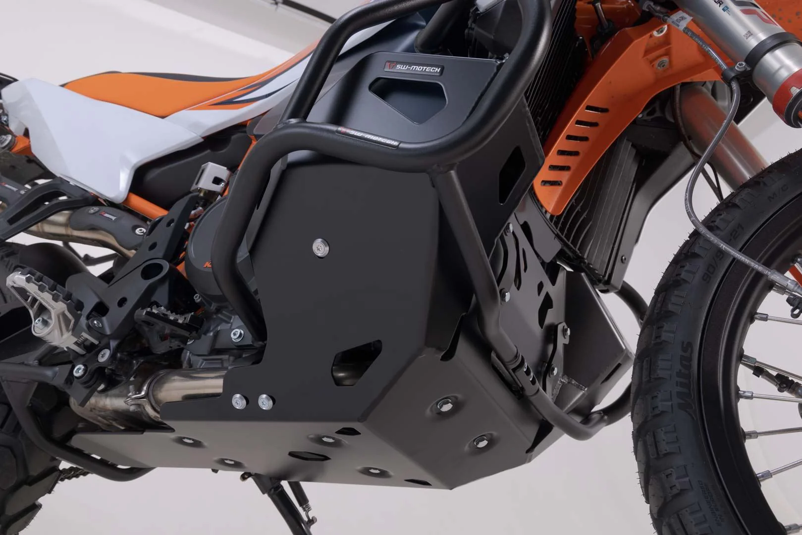 Engine guard KTM 790 Adv/R, 890 Adv/R Black - Image 5