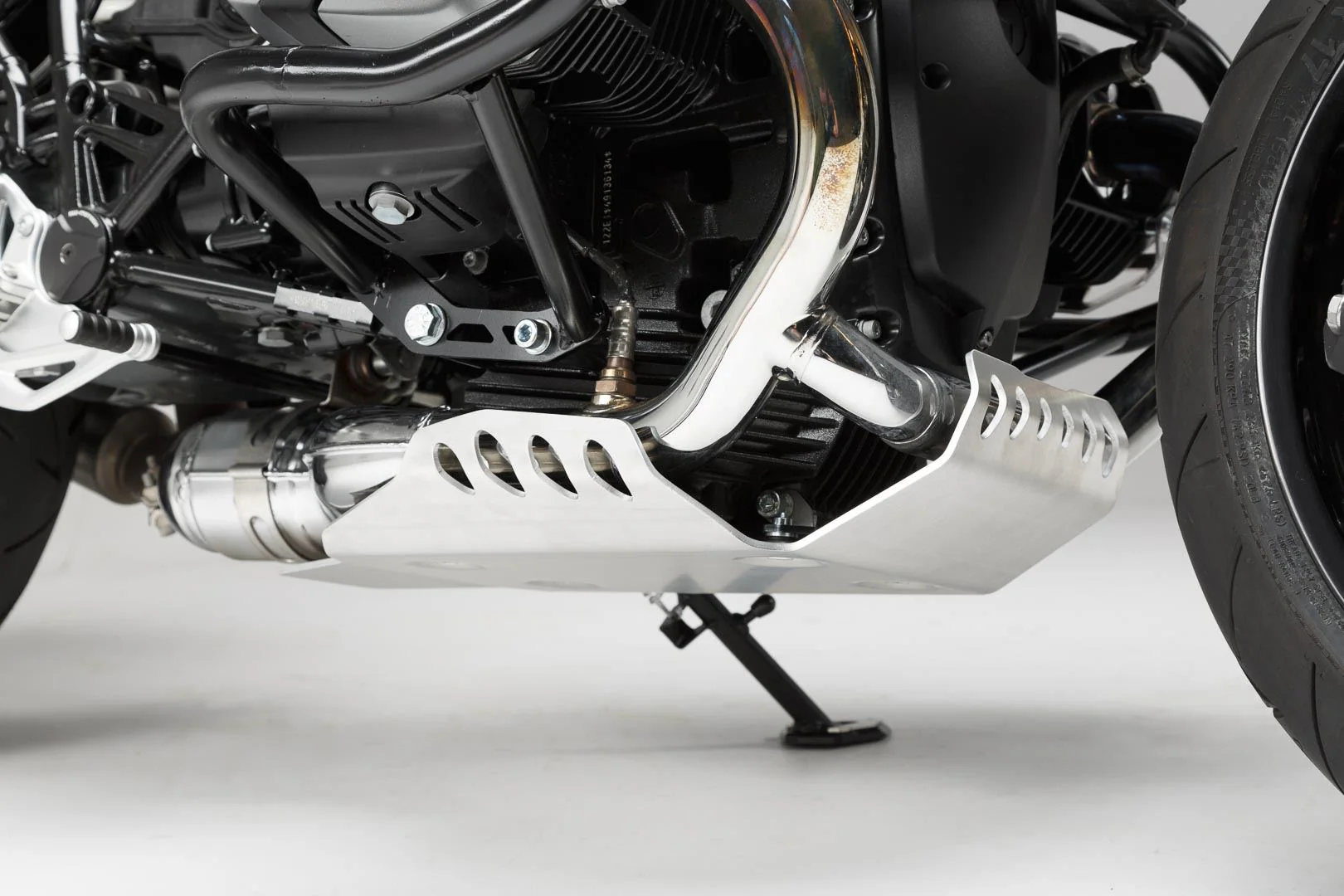 Engine guard BMW R nineT (14-) / Scrambler (16-) Silver - Image 3