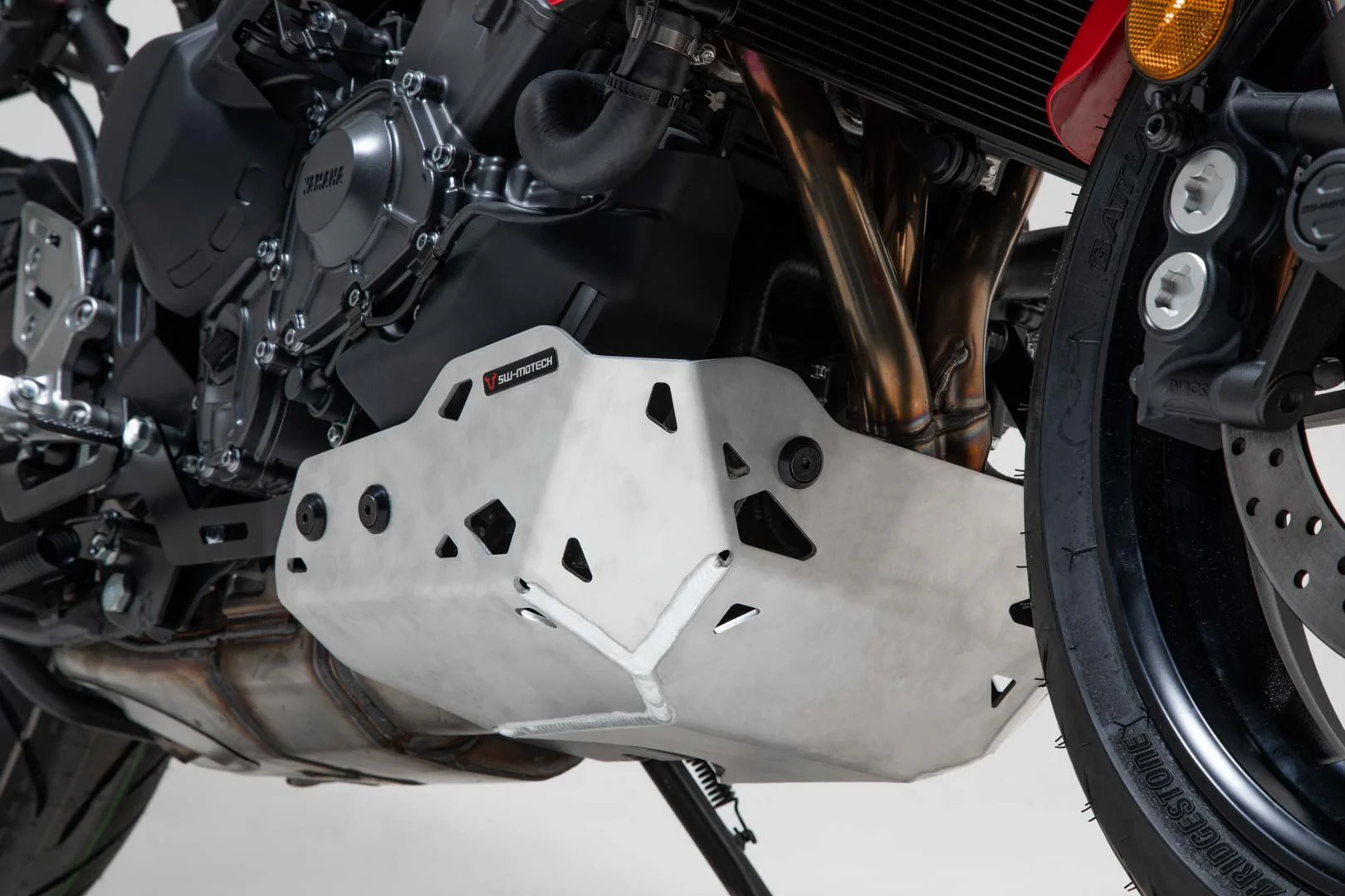 Engine guard Silver. Yamaha Tracer 9/GT (20-)/GT+ (22-). - Image 2