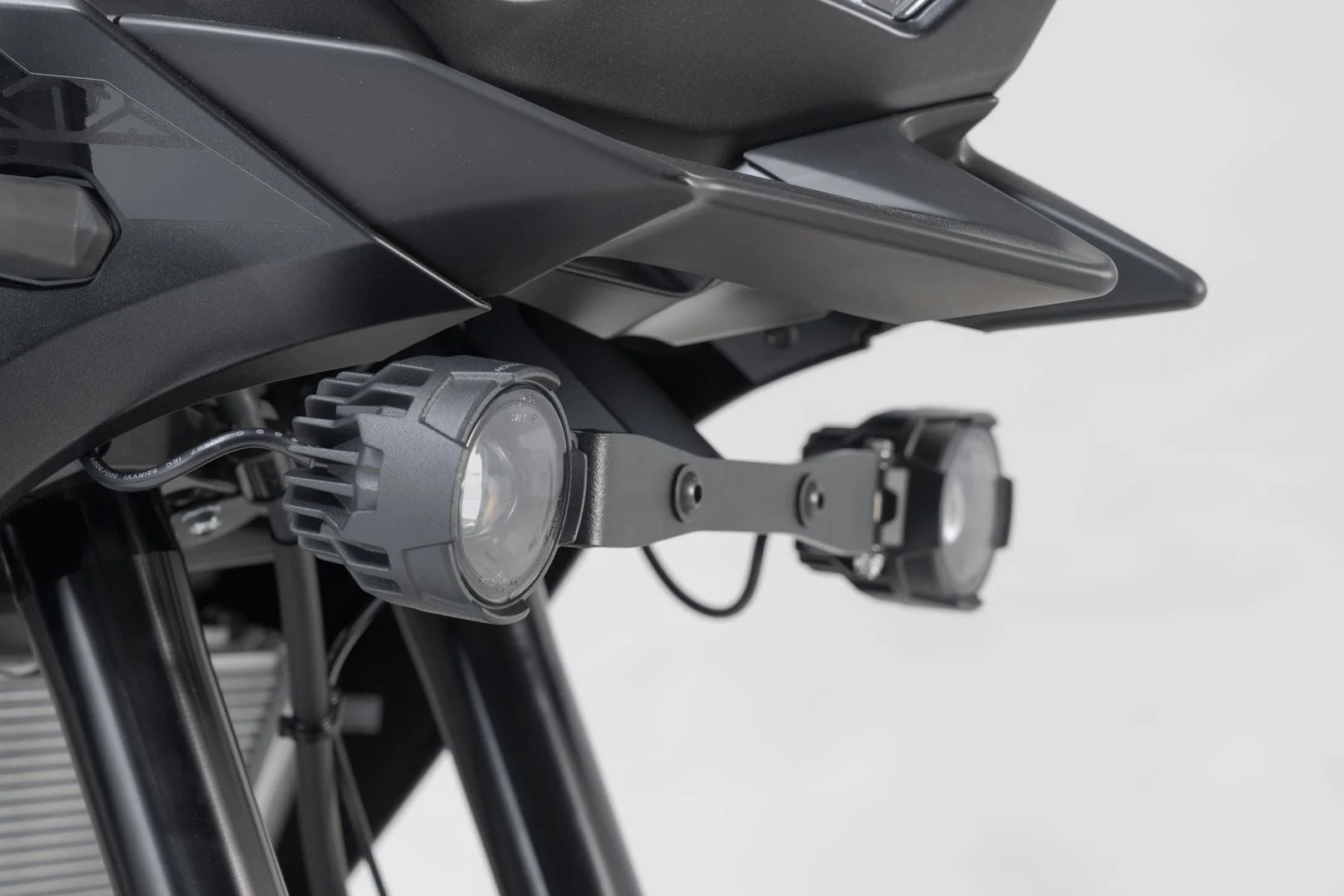 EVO fog light kit Kawasaki Versys 650 (21-) Black - Image 4