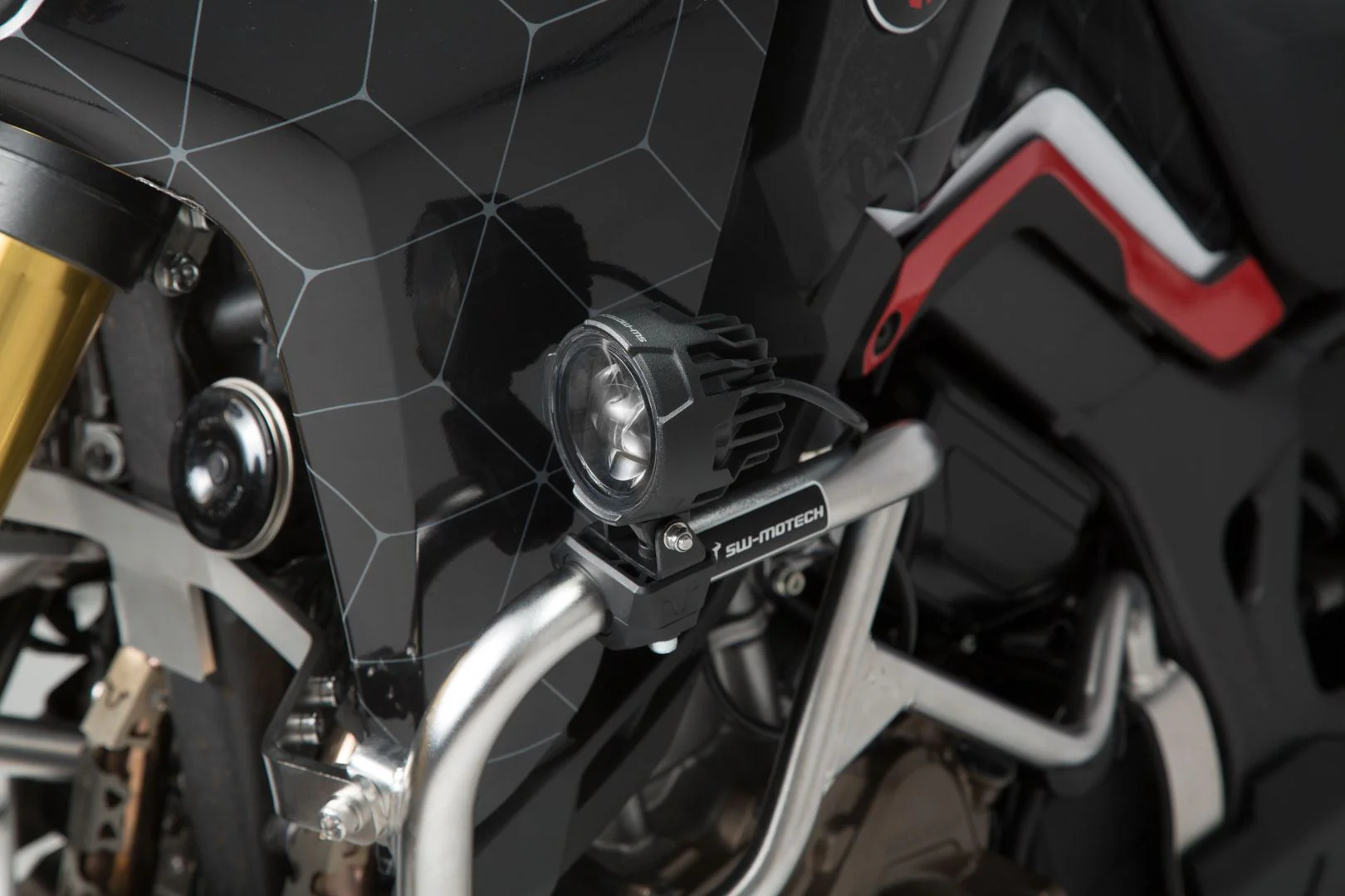 EVO Fog Light Set Universal With Crash Bar Clamps for Lights Black - Image 4