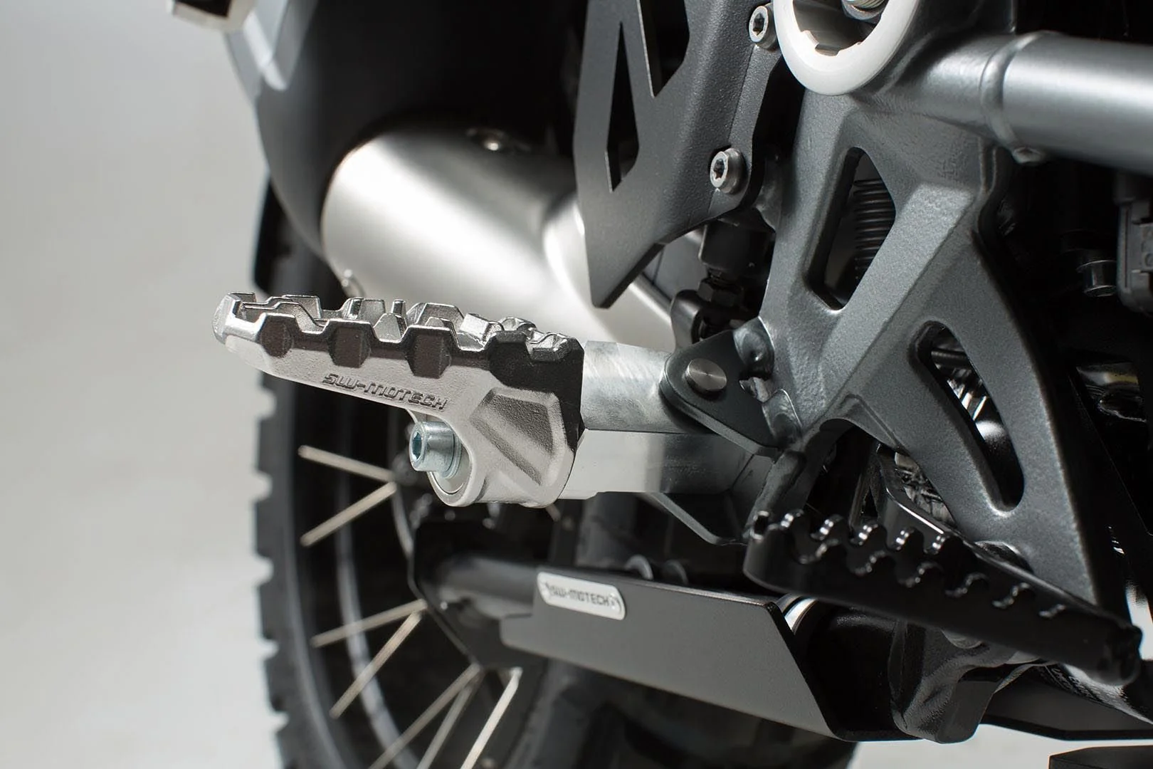 EVO footrest kit Aprilia, BMW, Suzuki models - Image 4