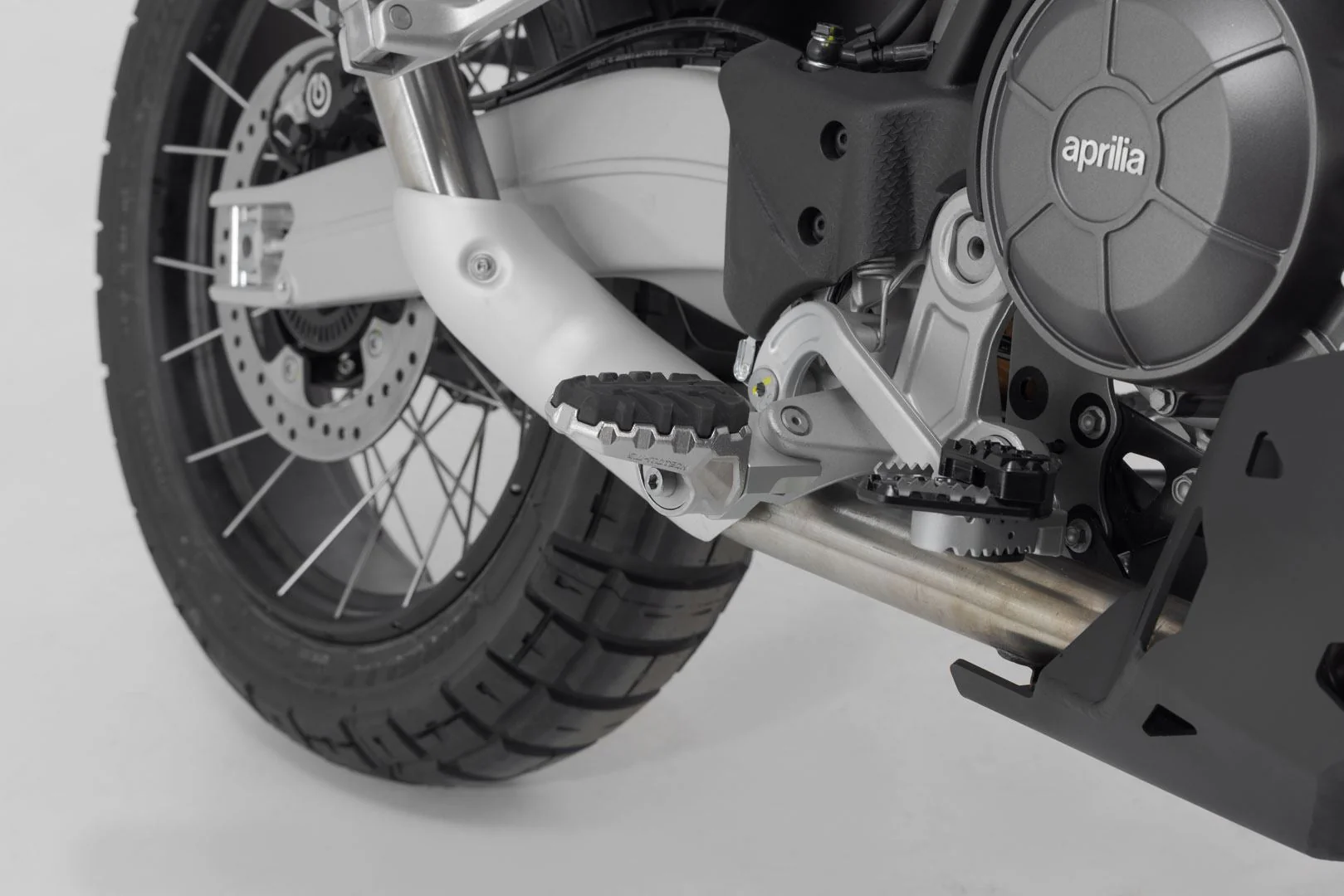 EVO footrest kit Aprilia Tuareg 660 (21-). - Image 3