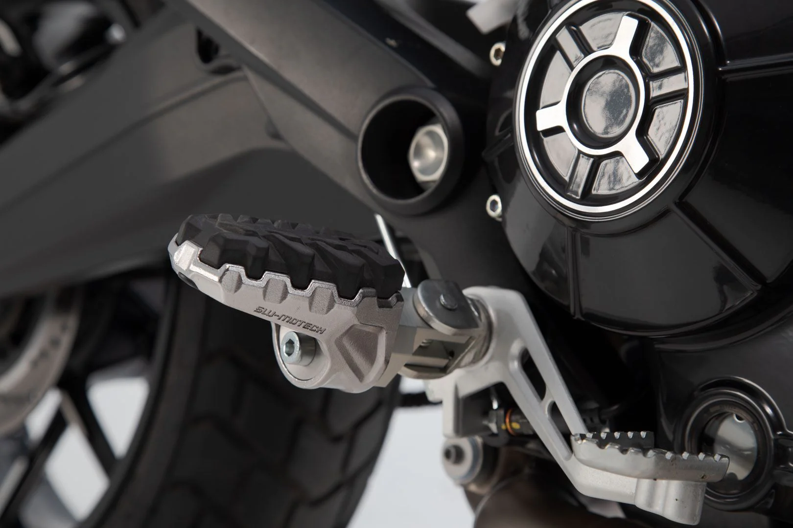 EVO footrest kit Ducati models - Image 2