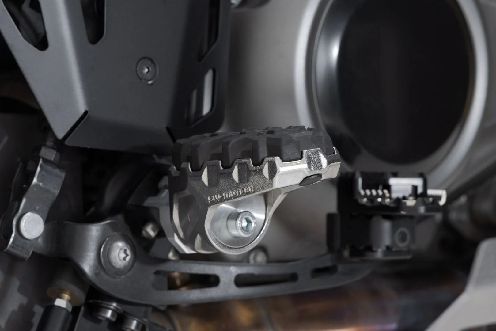 EVO Footrest Kit Harley-Davidson Pan America (21-) - Image 4