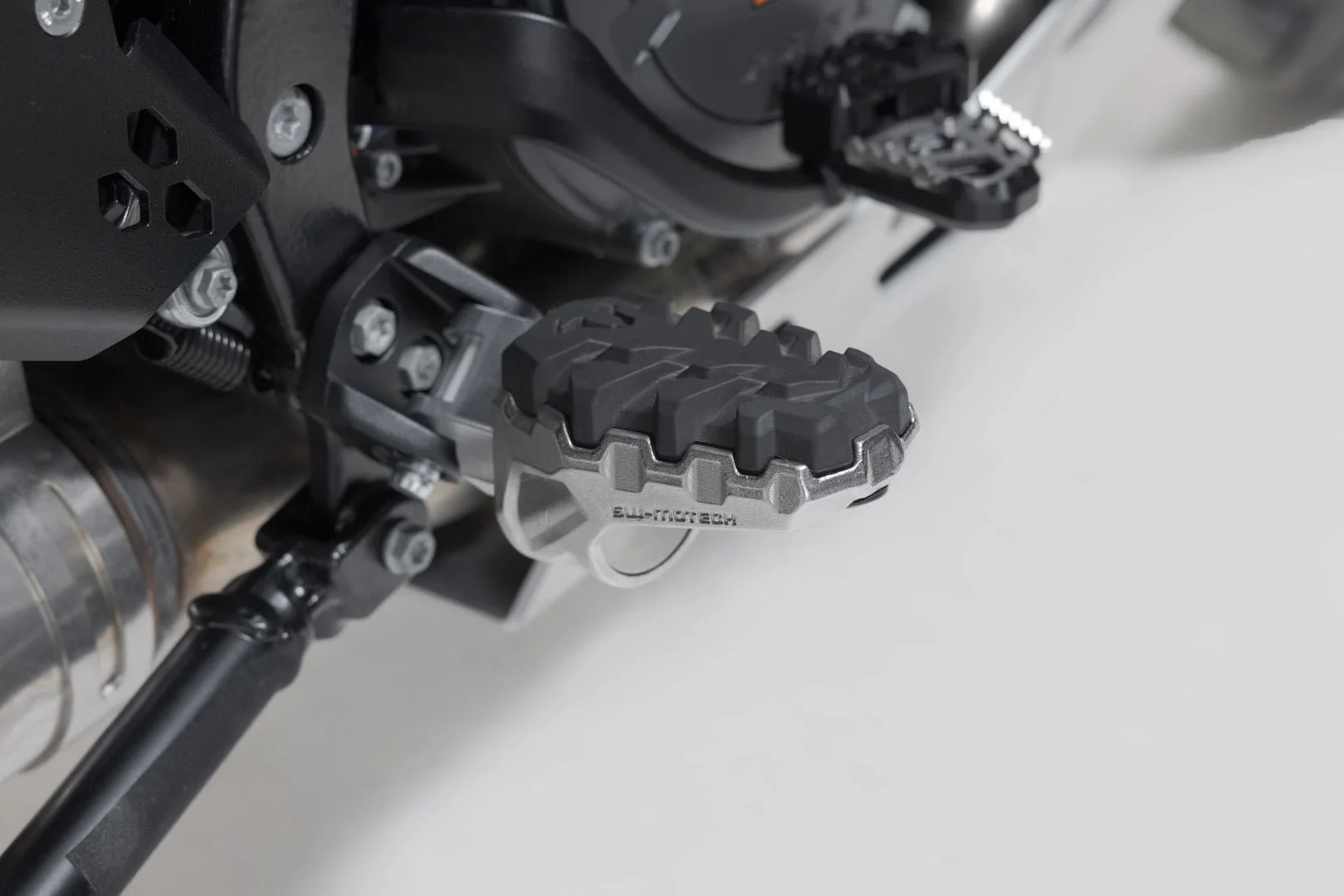 EVO footrest kit KTM 1290 / 1390 Super Adventure (21-). - Image 5