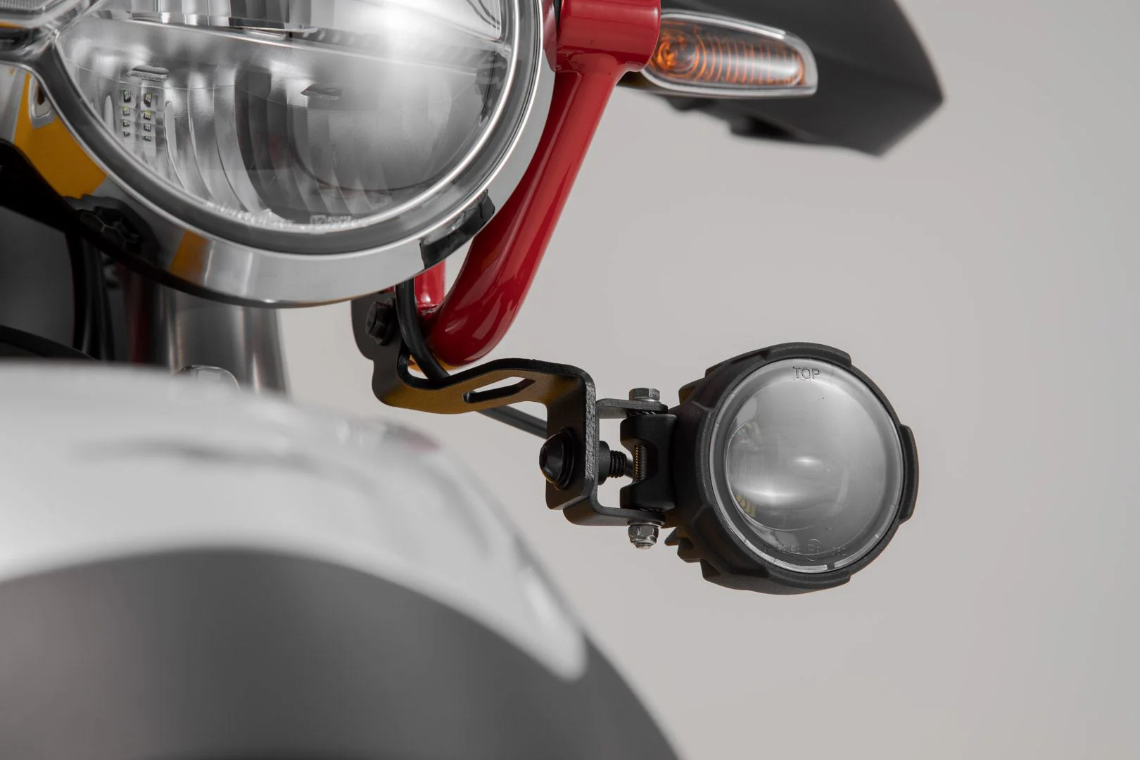 EVO High Beam Kit Moto Guzzi V85 TT (19-) Black - Image 3