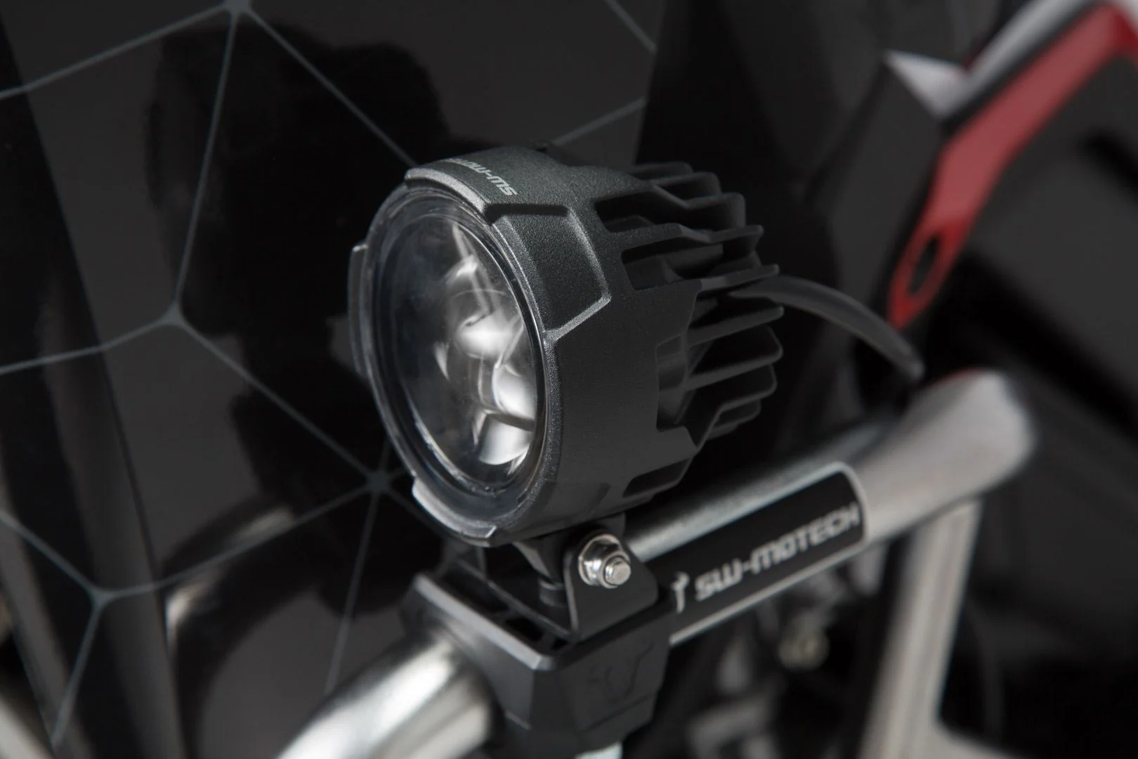 EVO High Beam Kit Universal with Crash Bar Clamps for Lights Black - Image 2