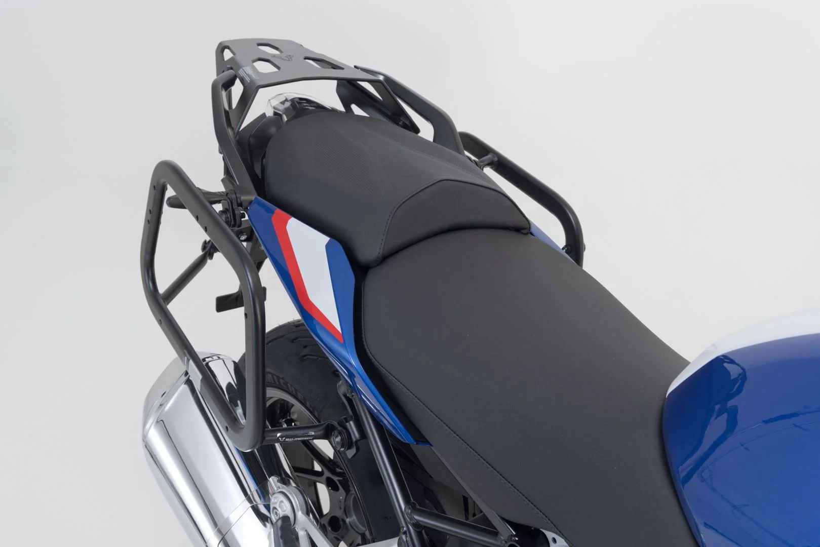 EVO Side Carriers BMW R 1200 R/RS (14-18), R 1250 R/RS (18-) Black - Image 4