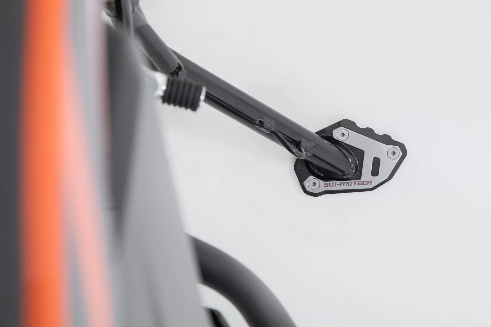 Extension for Side Stand Foot KTM 790 Adv/R, 690 Enduro (19-) Black/Silver - Image 3