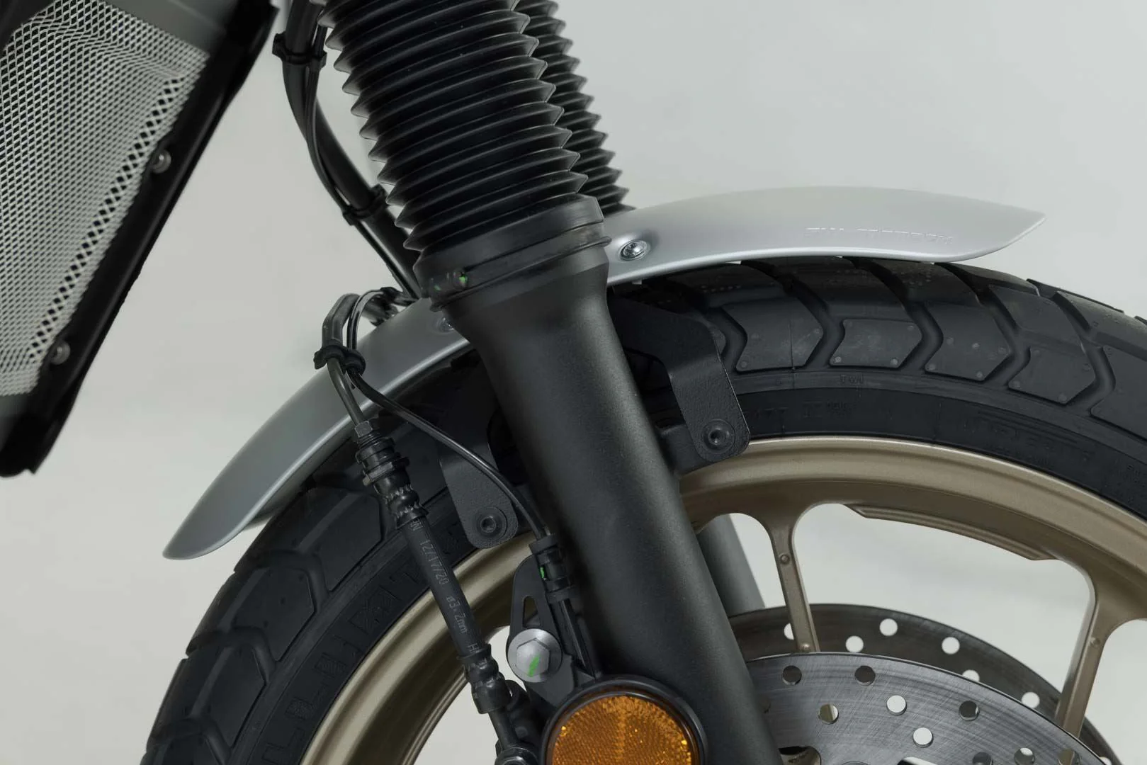 Fender kit Yamaha XSR700 (15-) / XSR700 XT (19-). Silver - Image 5