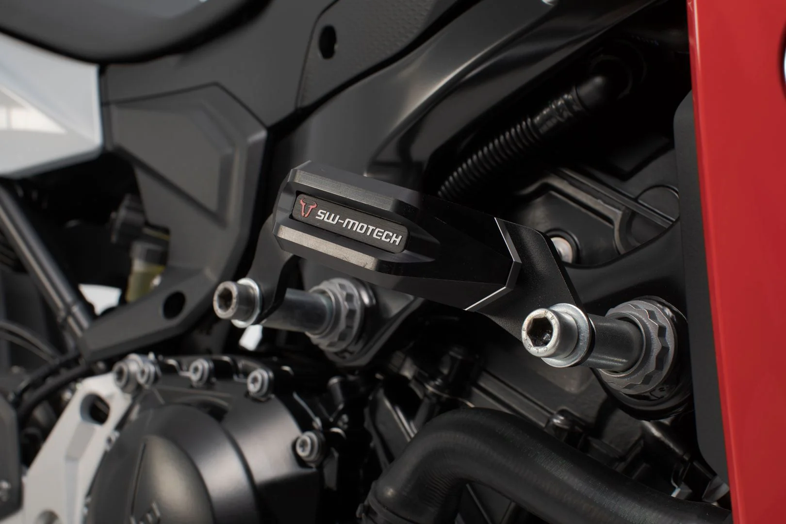 Frame slider kit Black BMW F 900 R (19-) - Image 2