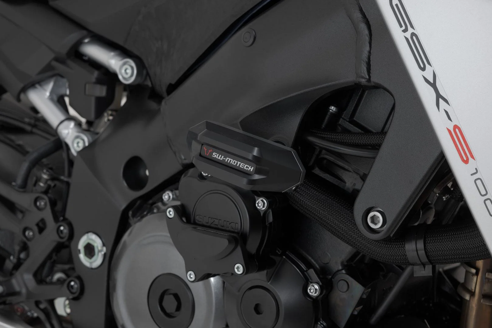 Frame Slider Kit Suzuki GSX-S 1000 (21-) Black - Image 2