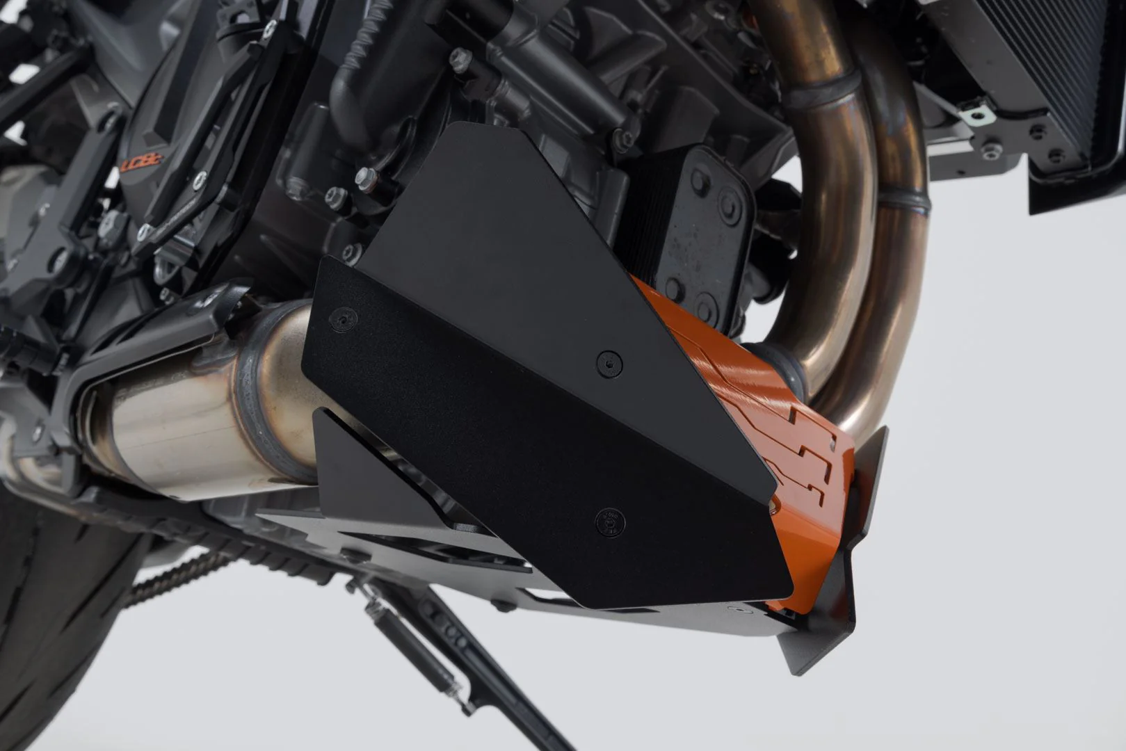 Front spoiler Orange/Black. KTM 990 Duke (23-). - Image 3